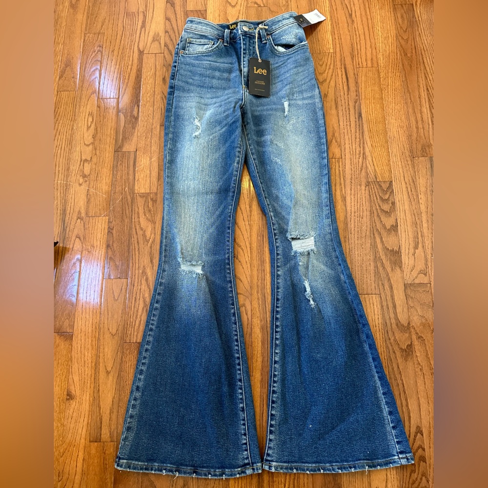 NWT Lee Bell Bottom Jeans